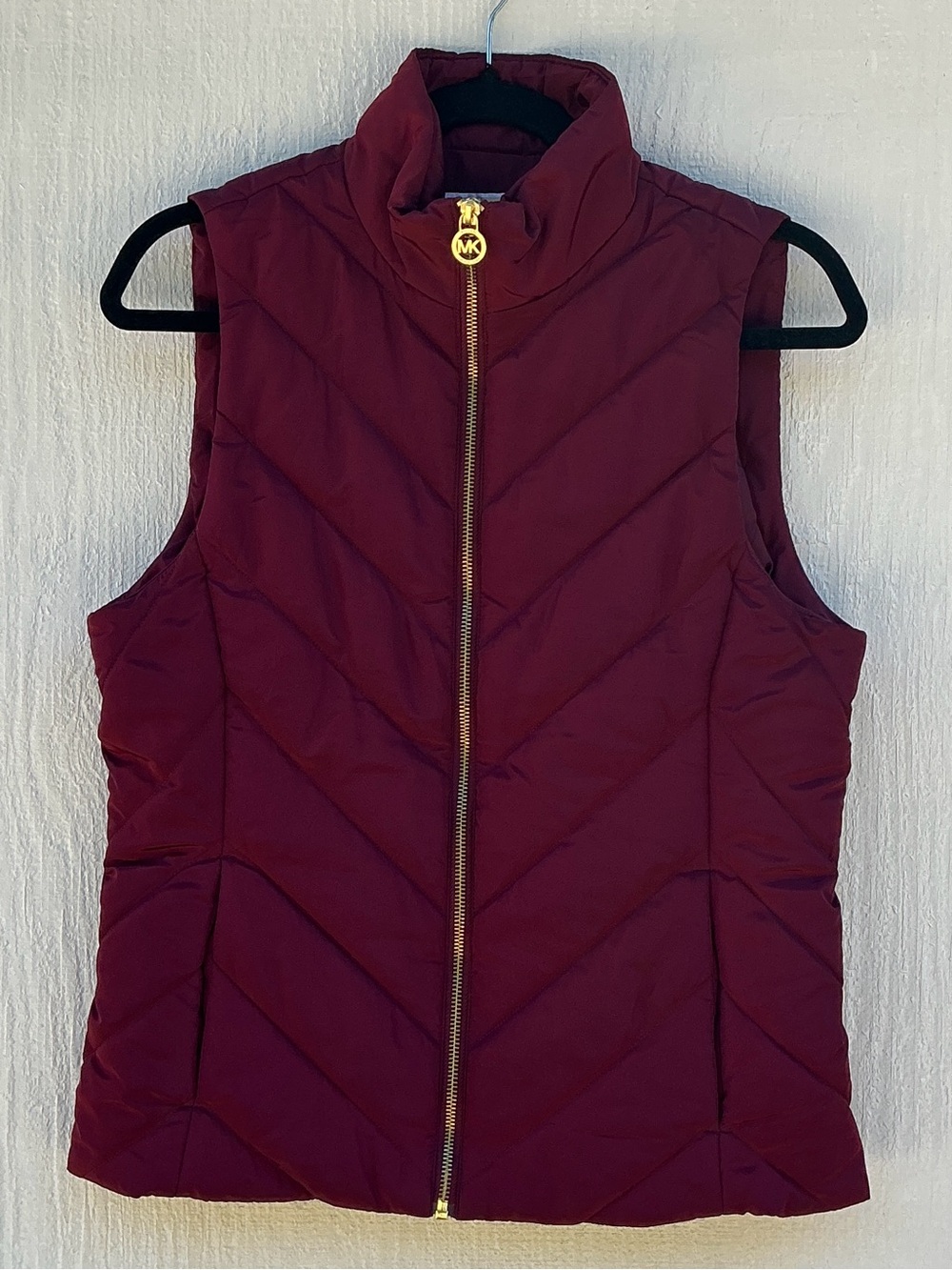 NWT Michael Kors Dark Ruby Quilted Puffer Vest Women’s Small Gold Zip